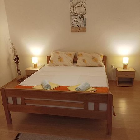 Apartment Dunja Senj  Bagian luar foto