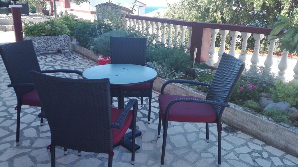 Apartment Dunja Senj  Bagian luar foto