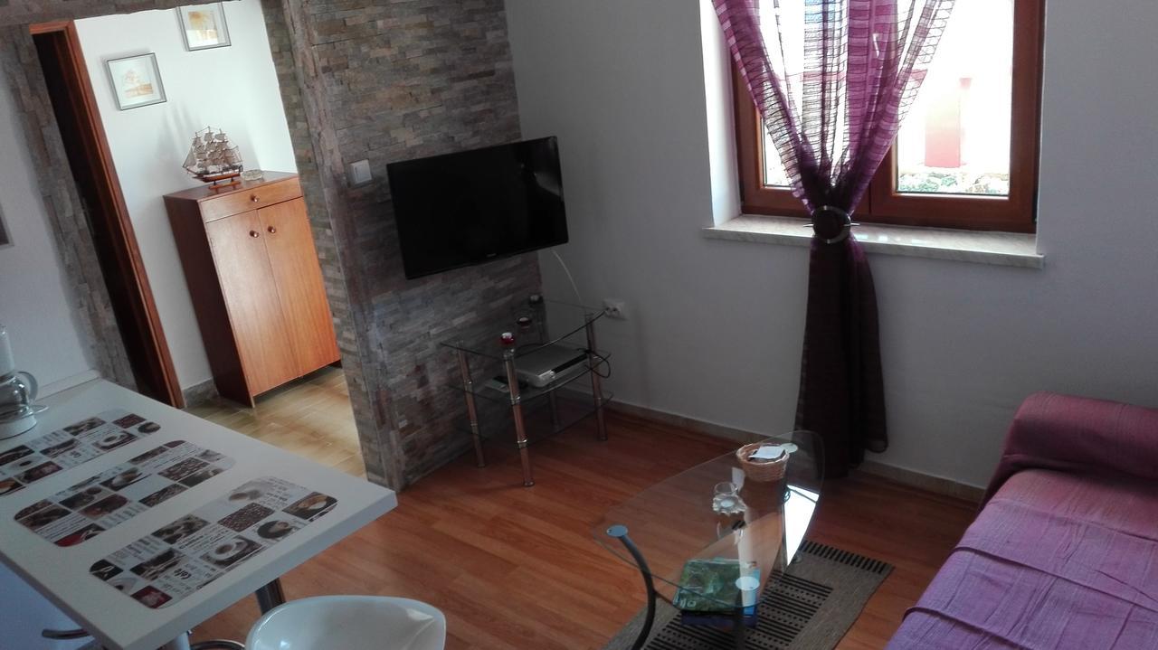 Apartment Dunja Senj  Bagian luar foto