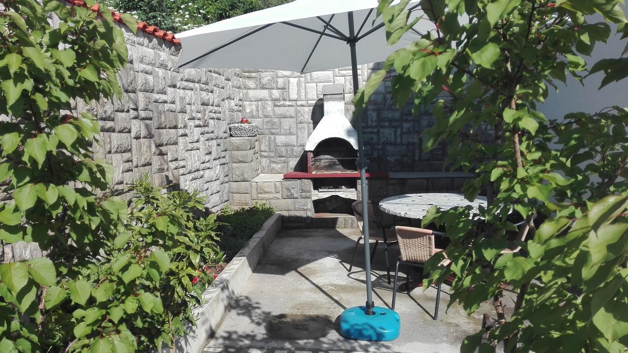 Apartment Dunja Senj  Bagian luar foto